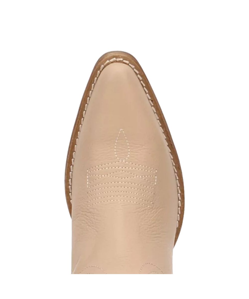 pointed toe