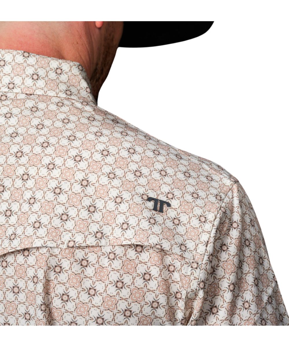 Close-up view of the vented back yoke