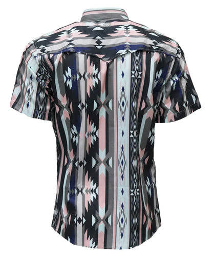 Back view of the men's short sleeve snap shirt featuring a vented back yoke