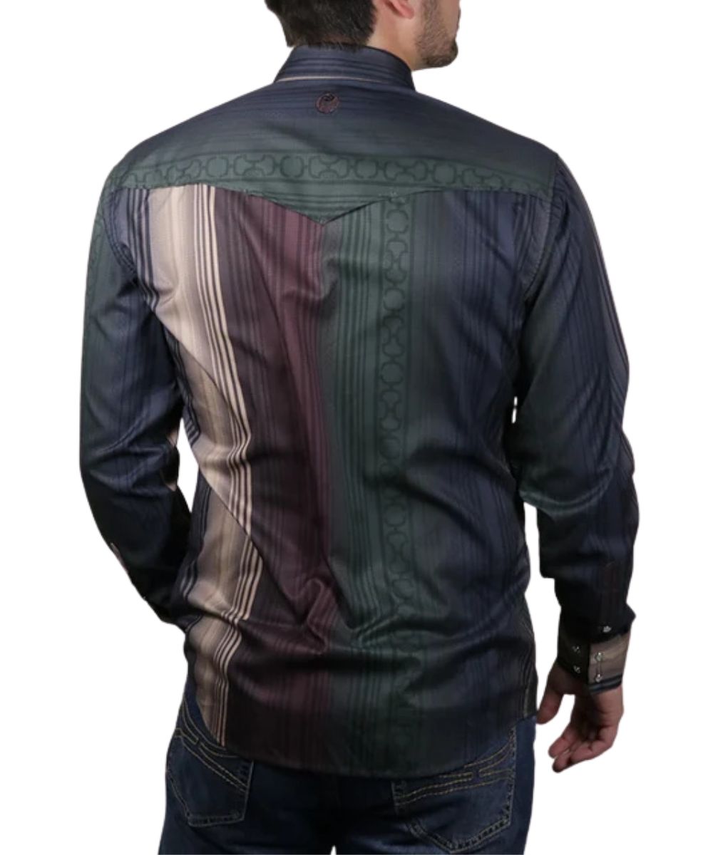 Back view of the men's green striped snap shirt featuring the vented back yoke to facilitate airflow