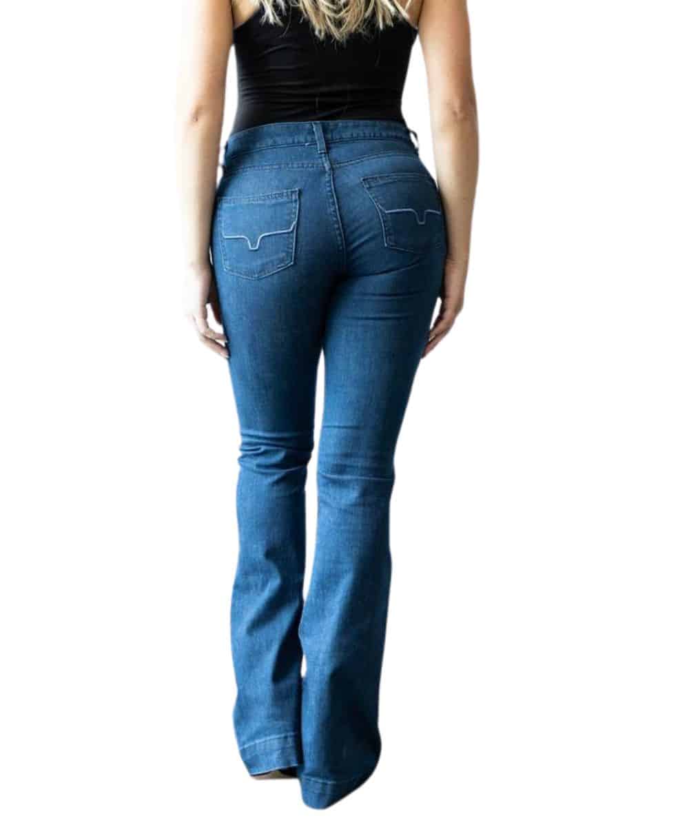 LOLA-a ! desc :  ! caption :