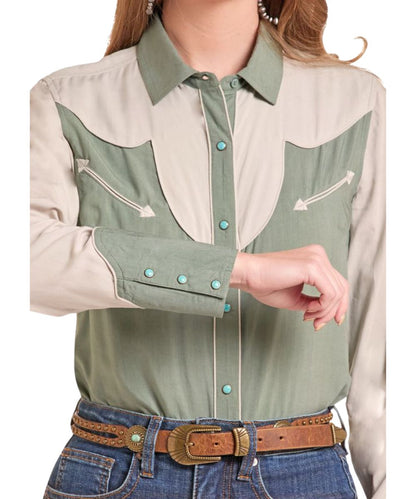 Close-up view of the three-snap cuffs and faux smile chest pockets