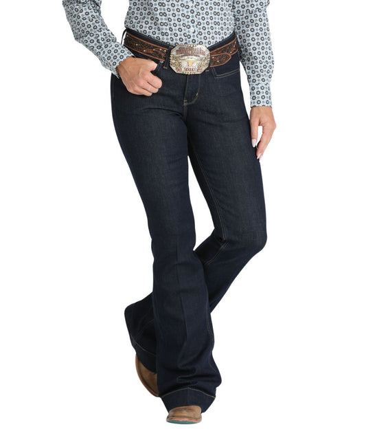 Front view of the women's Cinch Lynden Trouser Jean featuring a rinse that gives a raw denim appeal, moderate rise, and trouser hem