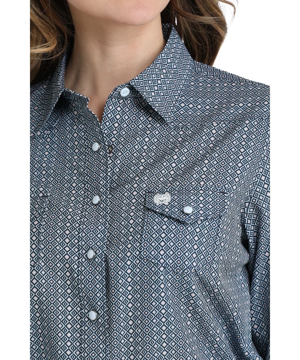 Single Point Snap Flap Chest Pockets And Single Point Western Yokes