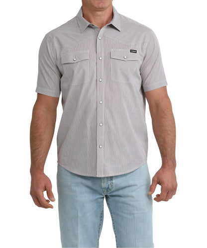 Front view of the men's short sleeve snap shirt featuring single point snap flap chest pockets and marble snaps