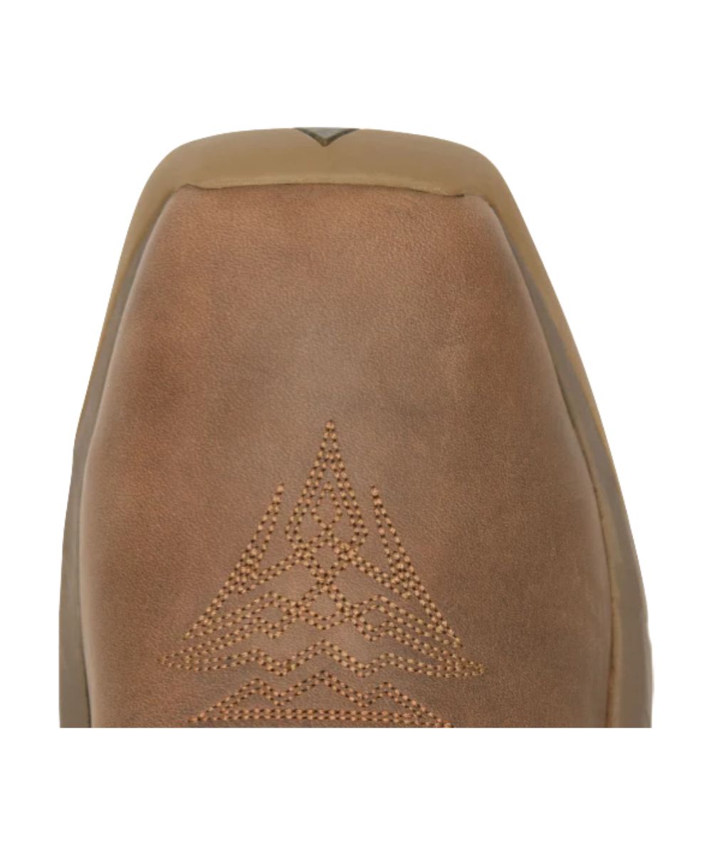 Zoomed view of the wide square toe featuring the composite safety toe protection