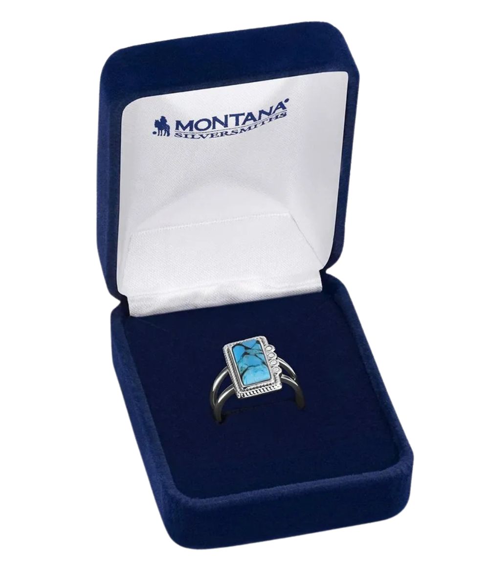 Women's Ring In A Jewelry Box