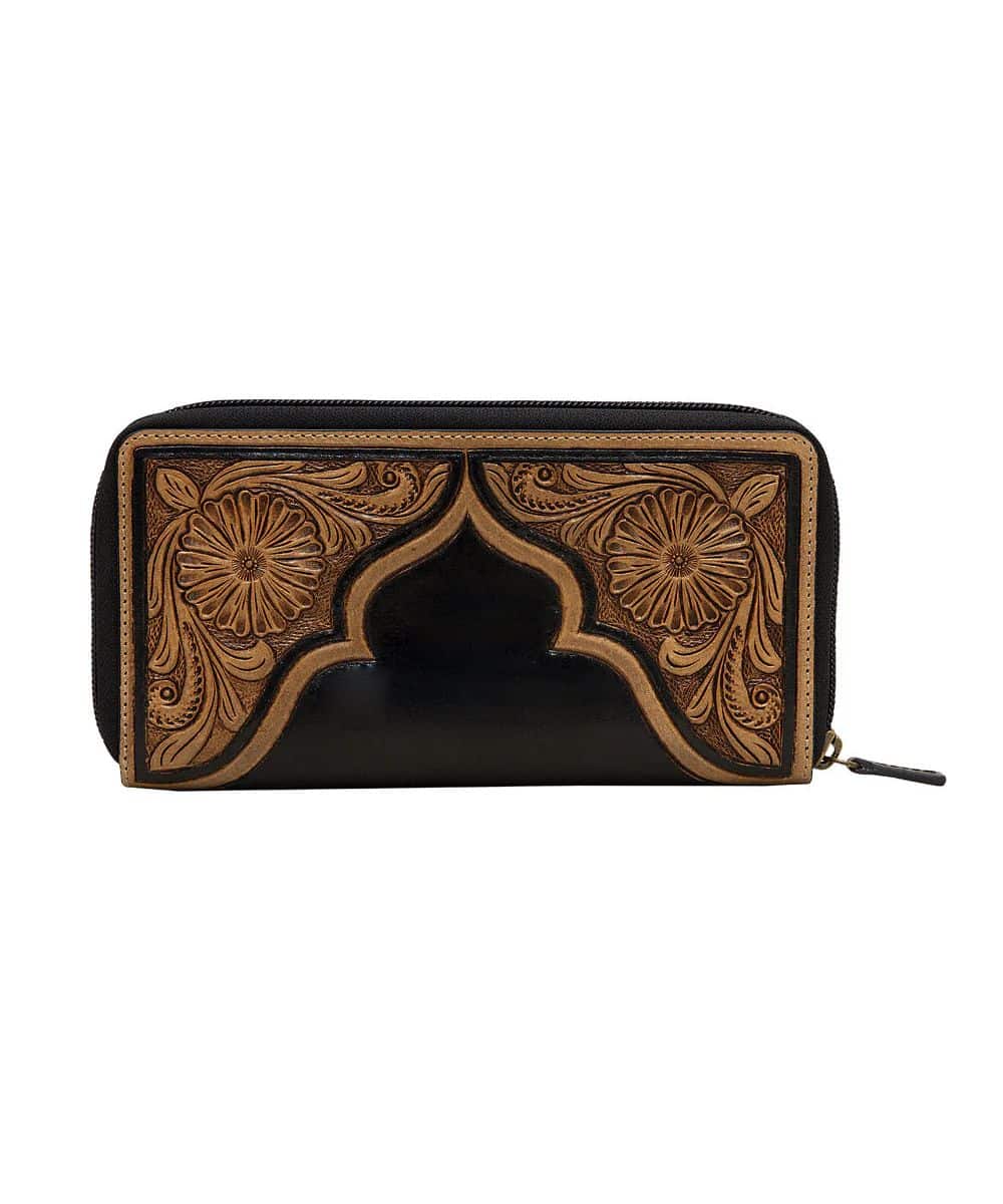 S-5877-a ! desc :  ! caption :