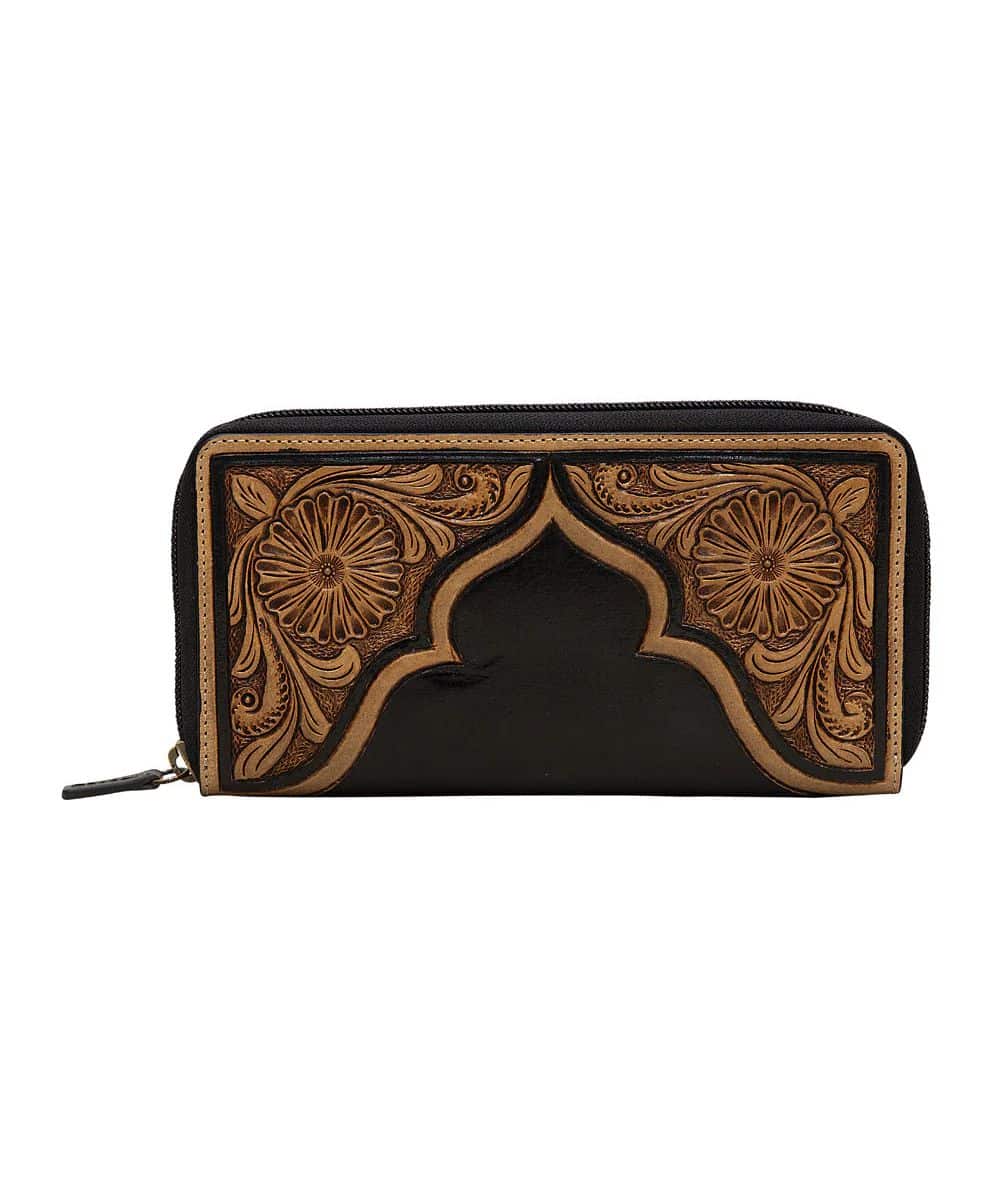 S-5877-a ! desc :  ! caption :