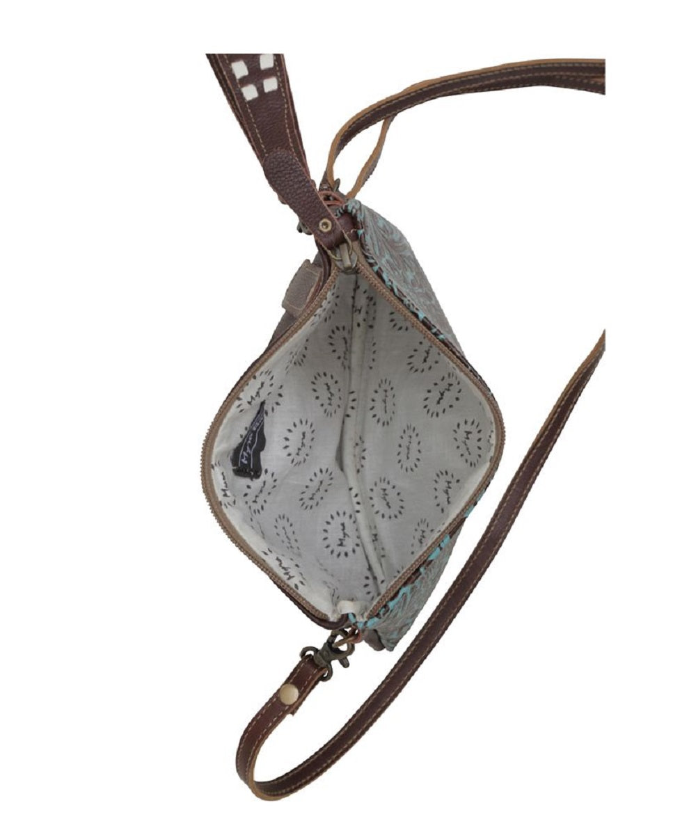 S-6402-a ! desc :  ! caption :