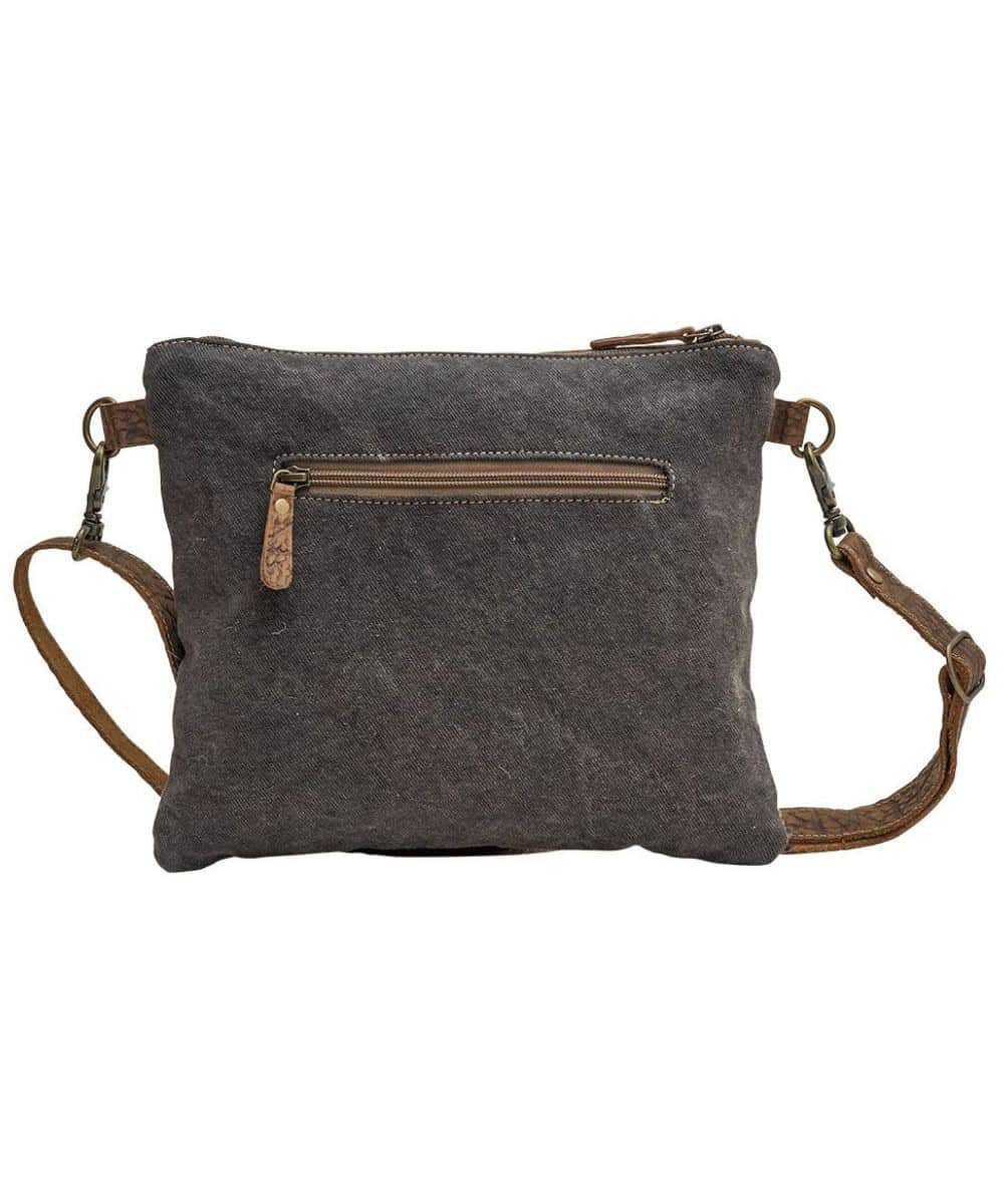 S-6781 ! desc :  ! caption :