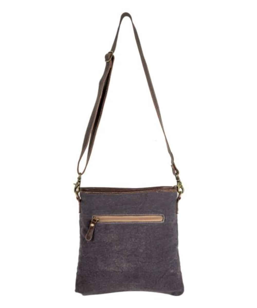 S-7395-a ! desc :  ! caption :