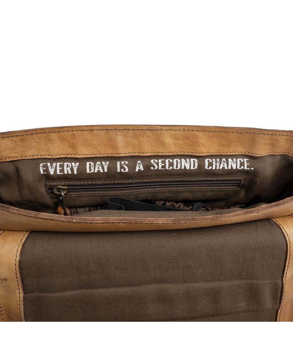 STS Women's Dakota Crossbody Bag