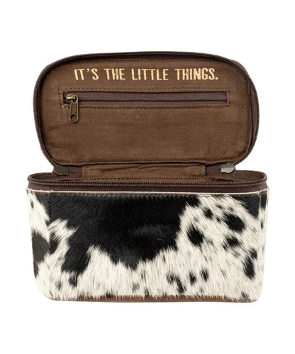 Side view of the women's train case with the top open showing the interior quote that reads: "It's The Little Things." and a zipper pocket under the lid