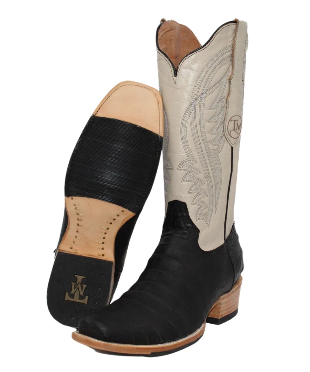 Sole view of the hybrid sole and cutter toe
