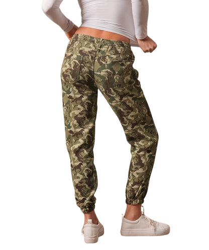Back view of the women's camo jogger-style sweatpants featuring the open back pockets with longhorn logo stitching, the camo print with horses, a curved back yoke, and the elastic waistband and ankle cuffs