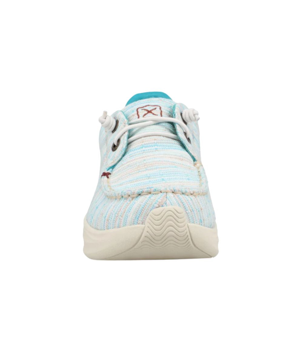 Front facing view featuring the moc toe