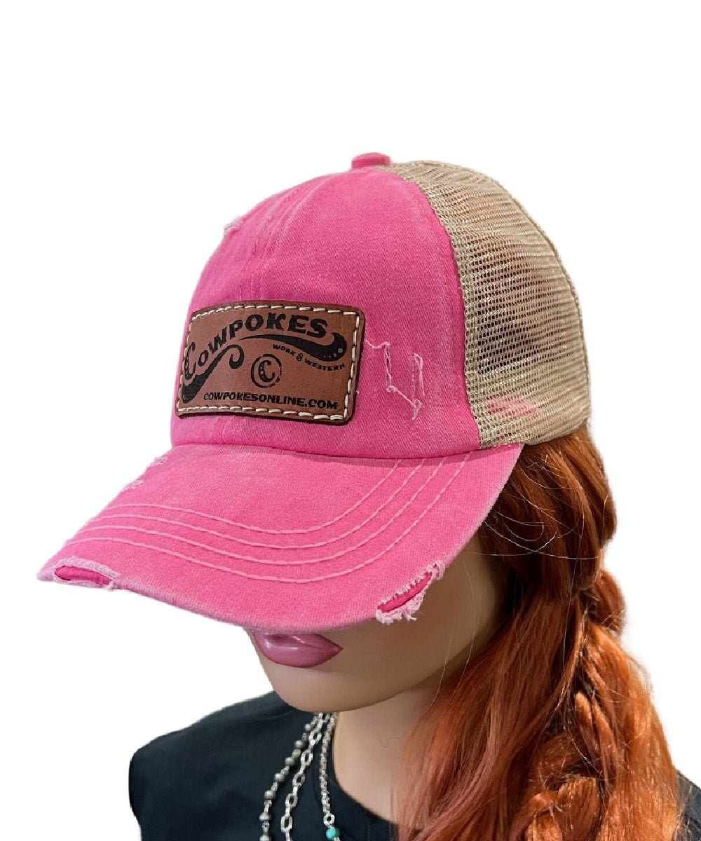 cp ponytail hat pink- ! desc :  ! caption :